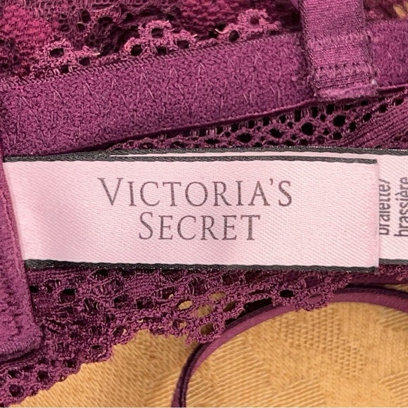 XS VICTORIAS SECRET BURGUNDY LACE BRALETTE WIREFREE PADDED - Picture 7 of 11